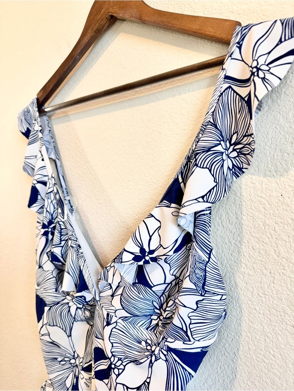 Stella Parker Collection XL One Piece Swimsuit Navy Floral Ruffle Resort J47